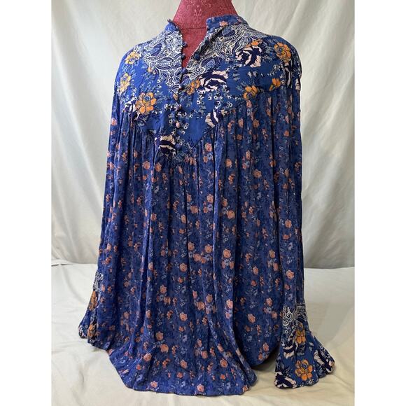 Free People Wildflower Fields Henley Blue Flared Sleeves Tunic Size Medium - Picture 1 of 7